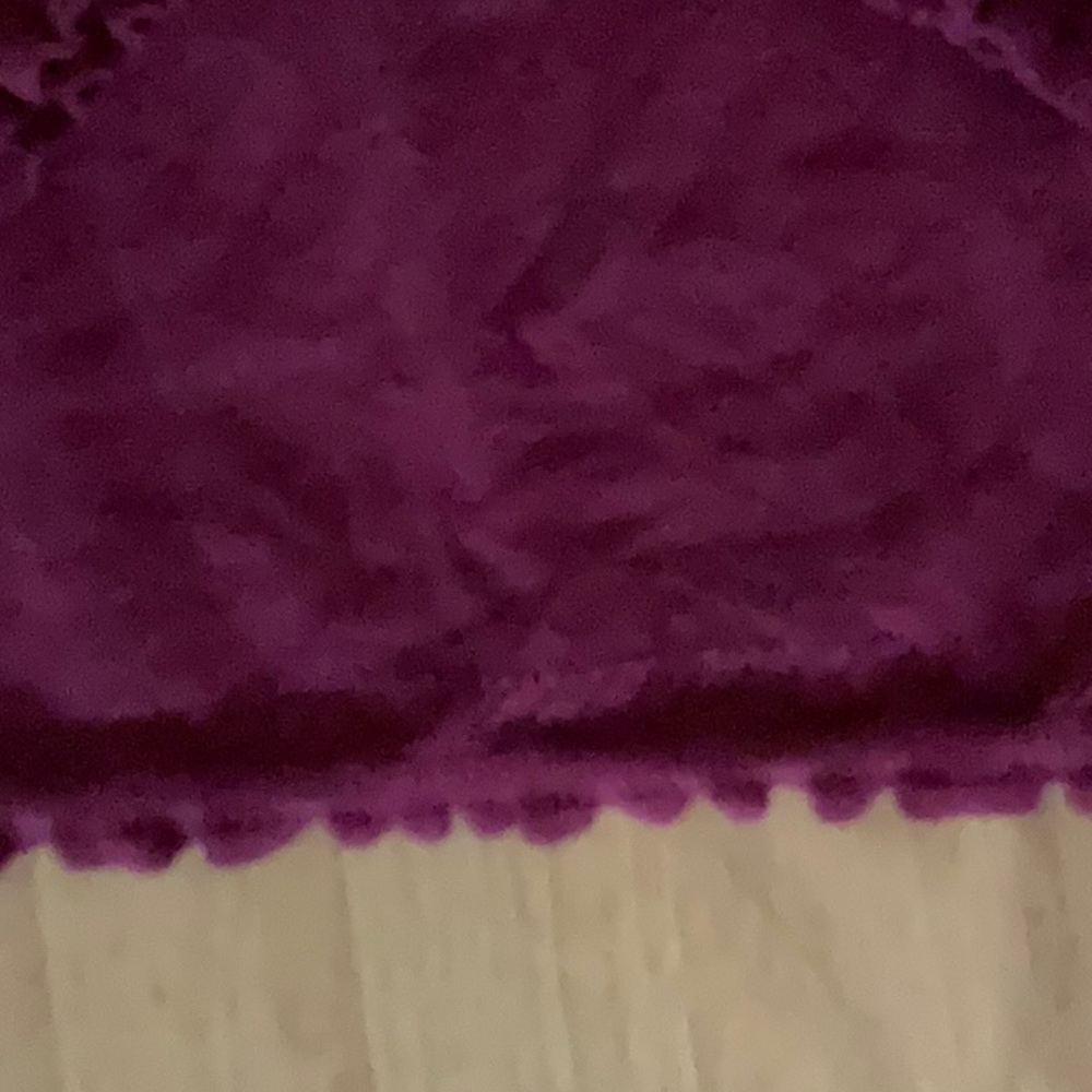Express Sweater - Picture 3 of 3